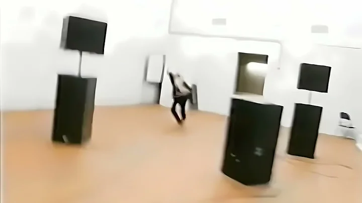 Backrooms - Found Footage #3 - Chase Scene [4K]