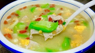 Drink more loofah and three delicacies soup in summer, try this ingredient, the soup is sweet