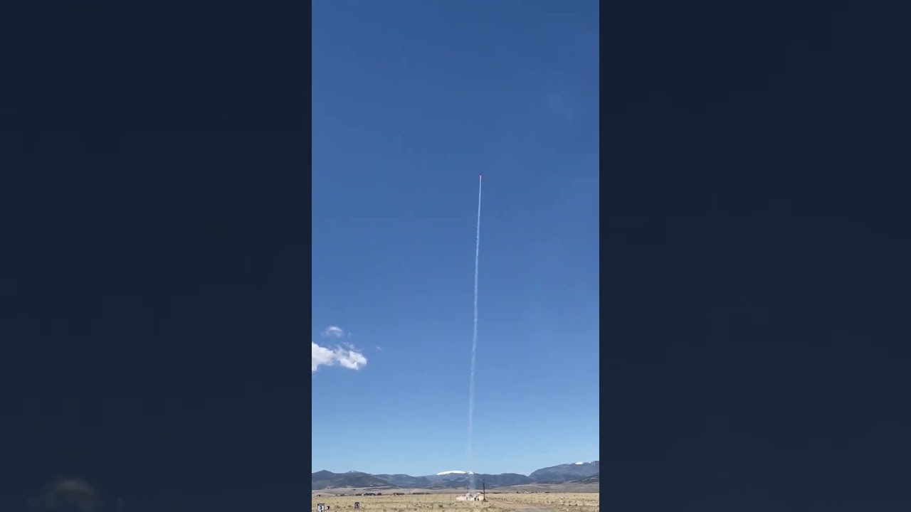 Carbon Fiber Rocket to 32,000 feet and Mach 3 - Blue Variable