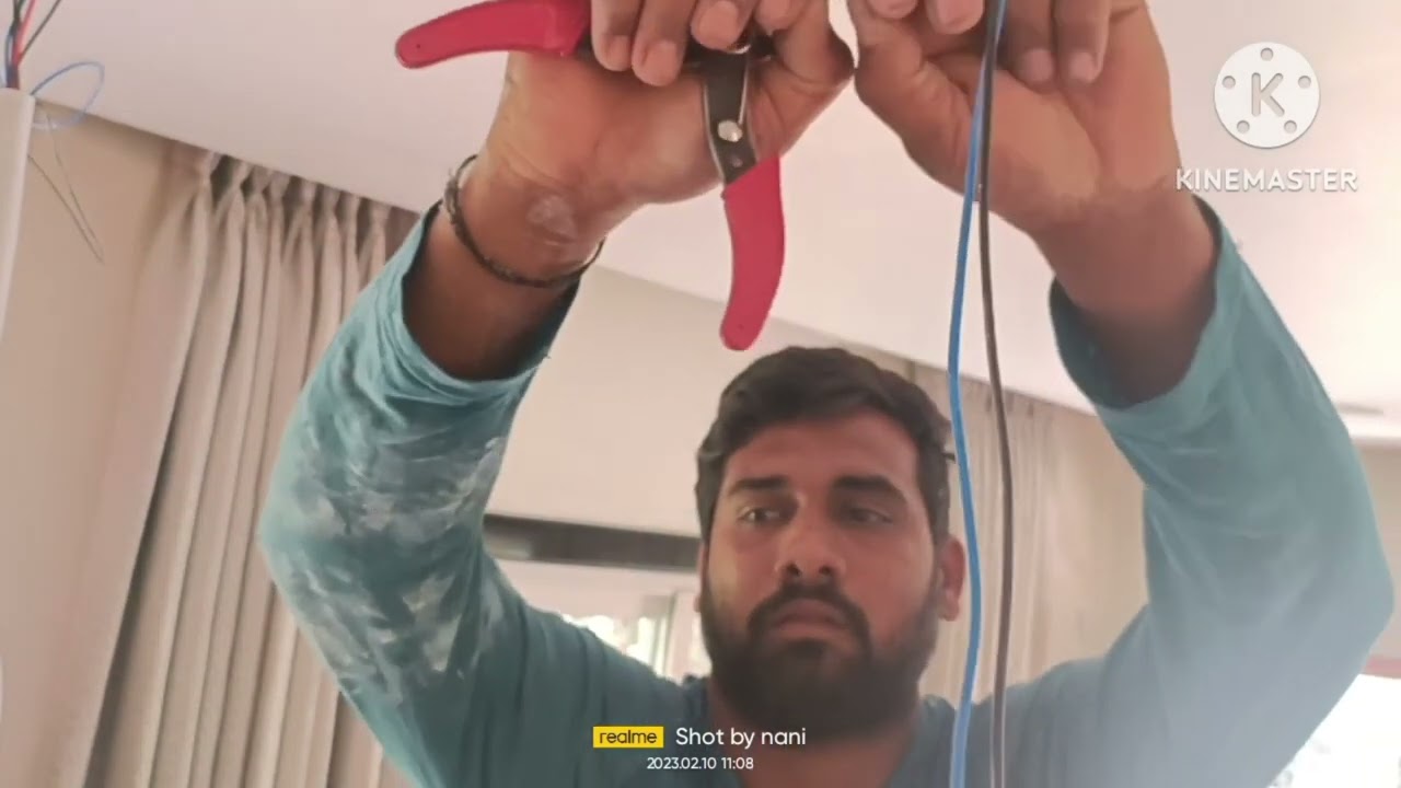 ప్రొఫైల్ లైట్ ఫిట్టింగ్ చేసినం | process and fitting of profile light | naveeneletec