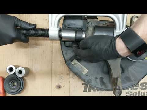 2006-acura-tl-ball-joint-removal