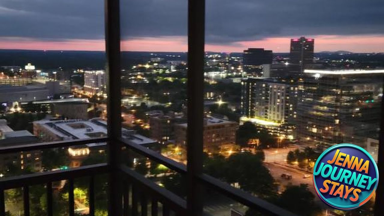 Modern Designed DTWN Condo with a 99 percent Walk  | Atlanta (GA), United States | Hotel Review 🌟