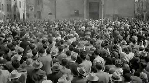 Ricordate!! Nel secreto della cabina elettorale Dio vi vede!! E Stalin no!! (Don Camillo e Peppone)