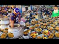 BIGGEST FREE IFTAR IN KARACHI | CHIPA PREPARING Food FOR 8000+ Street People Daily in Ramzan Kareem