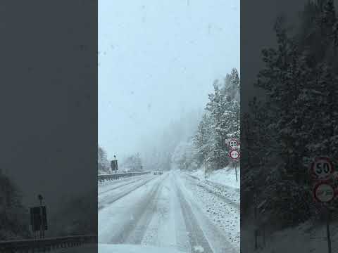 Video Roccaraso in Abruzzo ieri sotto una nevicata meravigliosa ???? #neve