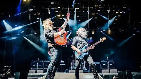 BOBBY INGRAM of MOLLY HATCHET Talks New Live Album...