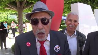 Atatürk Ün Elini Öptüm