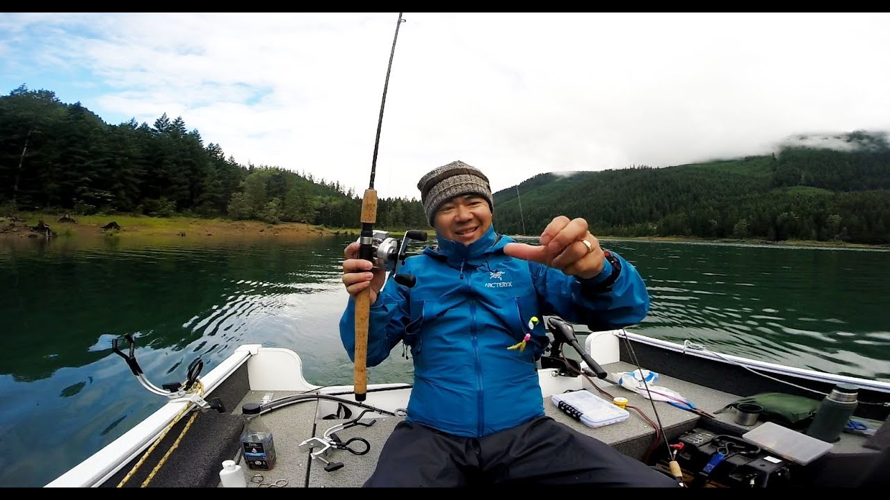 Catching Trout in a High Mountain Lake - Catch cook trout on my