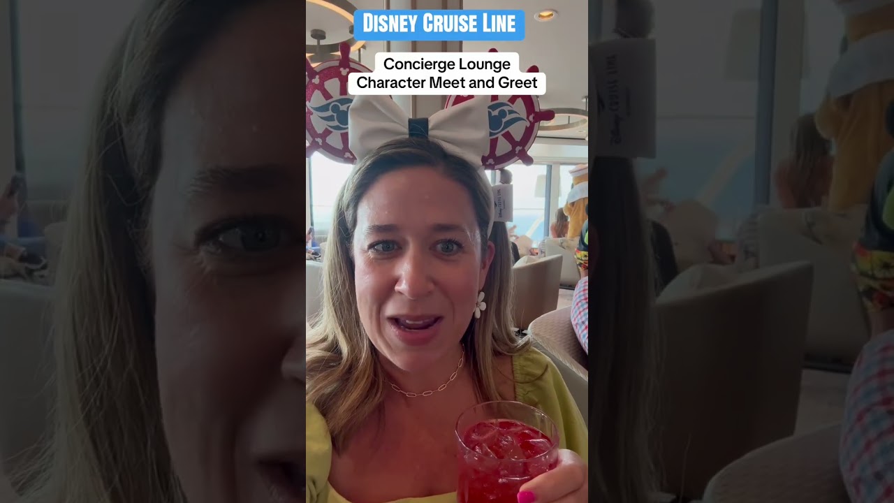 Character Meet in the Disney Wish Concierge Lounge