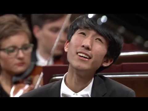 Eric Lu – Piano Concerto in E minor Op. 11 (final stage of the Chopin Competition 2015)
