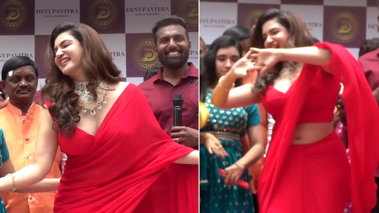 Honey Rose Superb Dance Performance @ Diamond Showroom Launch | Manastars