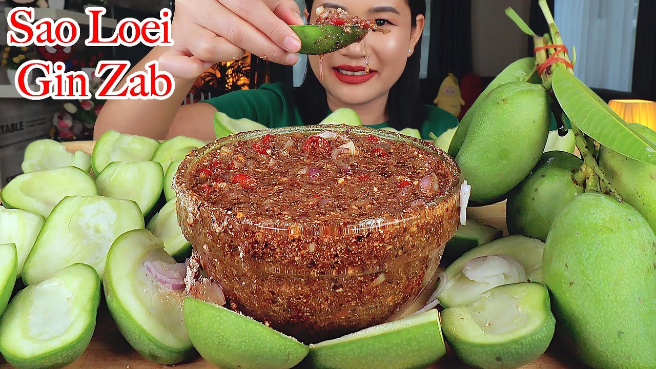 กินมะม่วงเปรี้ยวกรอบๆ‼️น้ำจิ้มแจ่วปลาร้าเผ็ดๆแซ่บๆจ้า|Sour Mango With Spicy sauce