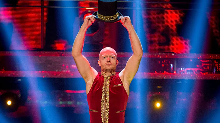 Jake Wood & Janette Charleston to 'Entry of the Gl...