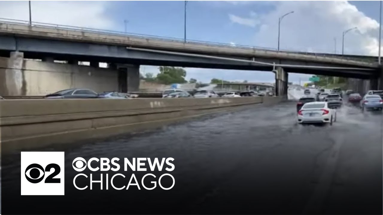 Rain floods portion of Dan Ryan Expressway in Chicago - YouTube