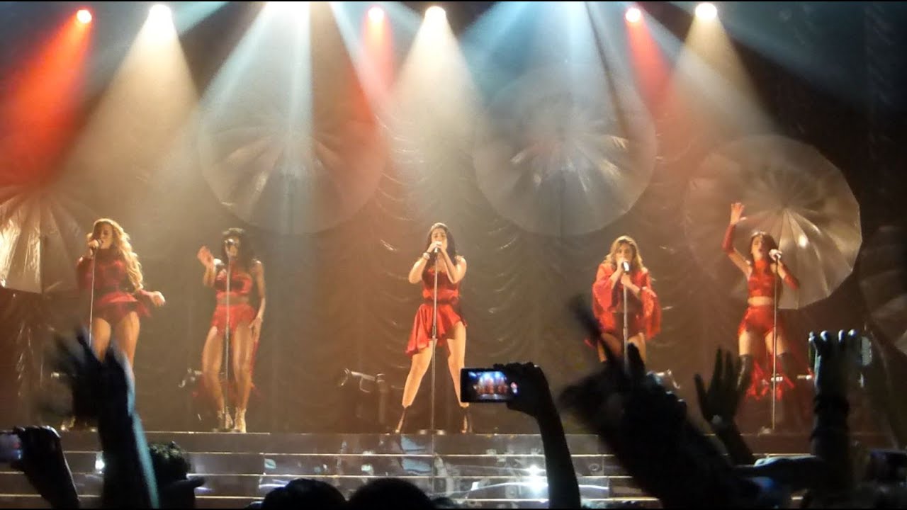 Fifth Harmony - Miss Movin' On/We Will Rock U/Bad Blood - Live in Paris (The Reflection Tour)