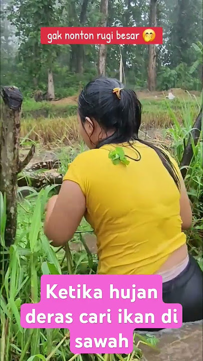Ketika hujan cari ikan#outdoors #fishing #survival #hunting #jiaamalia20 #jiasurvivalskills #cooking