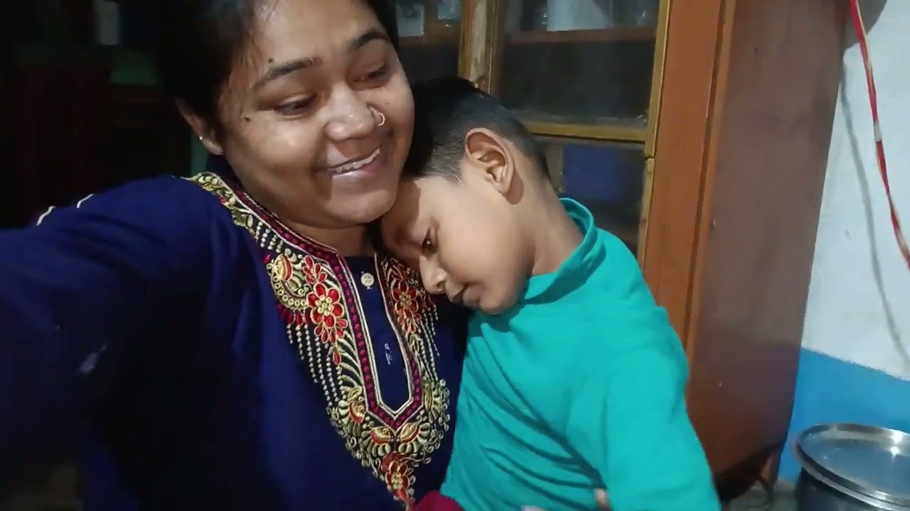 দুজন মিলে একসাথে জমিয়ে রাতের খাবার বানাতে বসে পড়েছি 🧿😍 