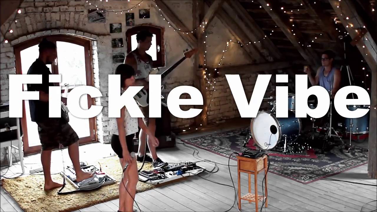 Fickle Vibe x Live Session x Don't look away