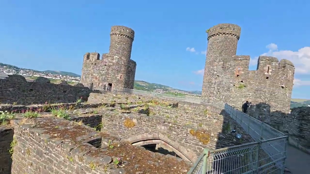 Sunny Walk Through Conwy Castle – A Glimpse Into Welsh History