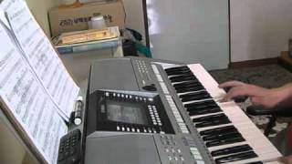 Super Trouper (PSR-S910) chords