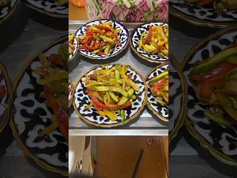 Салат с куриной грудкой и овощами. Нуу ооочень вкусный салат) #рекомендации #рецепт #салат #курица