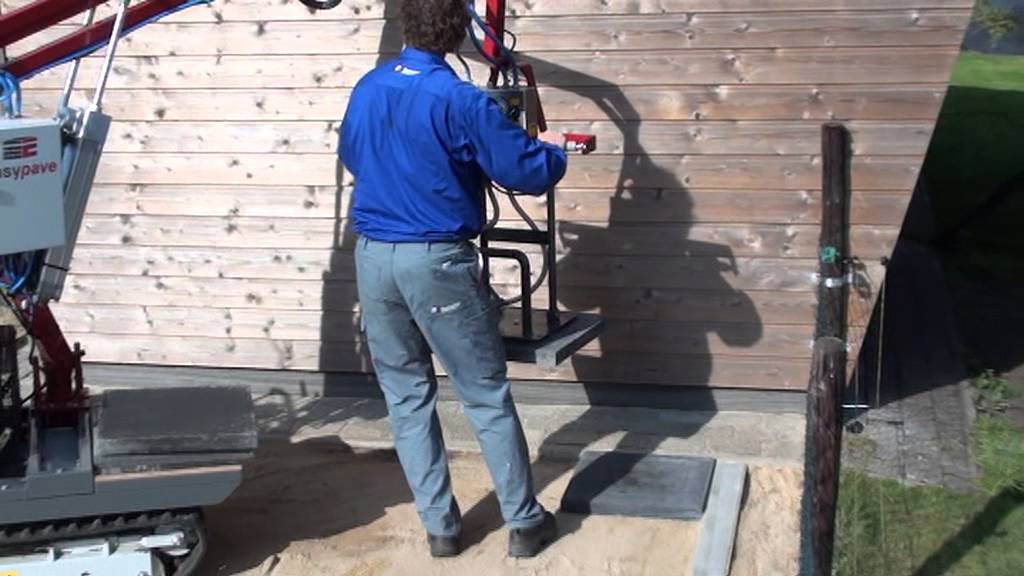 Bestrating: Tegels leggen met de EasyPave video 1