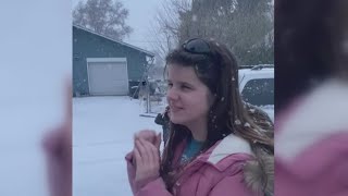 Legally blind Oregon teen sees snow for the first time
