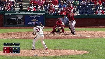 ARI@PHI: Goldschmidt lifts a sacrifice fly to right