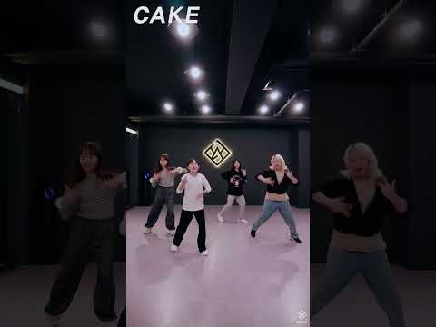 <strong>ITZY</strong> (있지) - CAKE | 커버댄스 | challenge | 챌린지 | 안무 | 토요걸스키즈 고학년B [<strong>TEAM</strong> A] #Shorts [와와댄스마포본점]