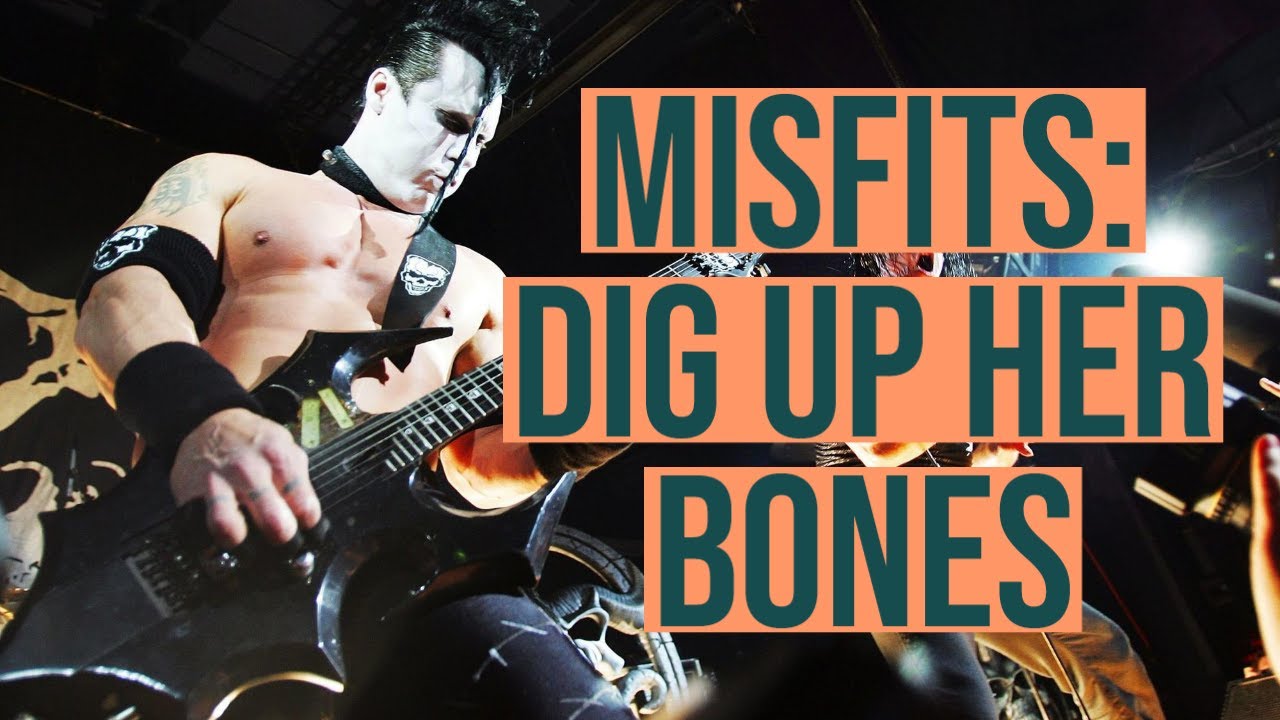 Misfits - dig up her Bones Ноты. Misfits dig up her Bones перевод. Misfits dig up her Bones.Ноты для барабанов. Bones аккорды