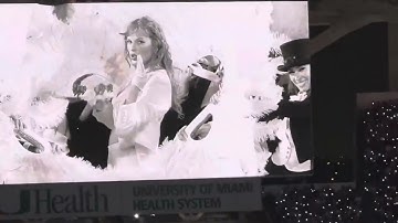 Taylor Swift - I Can Do It With A Broken Heart (Live Eras Tour Miami) (Night 1)