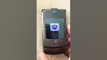 Motorola RAZR V3i startup/shutdown (external display)
