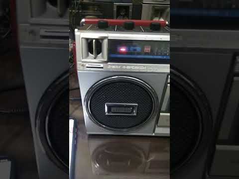 Vintage Radio National RX-4945F VS Modern K POP Song With Casette Adapter