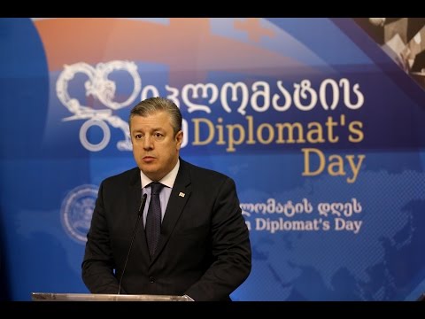 პრემიერმა ქართველ დიპლომატებს დიპლომატის დღე მიულოცა