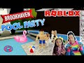 POOL PARTY EN ROBLOX historias - ACCIDENTE EN LA ALBERCA  / Kids Play