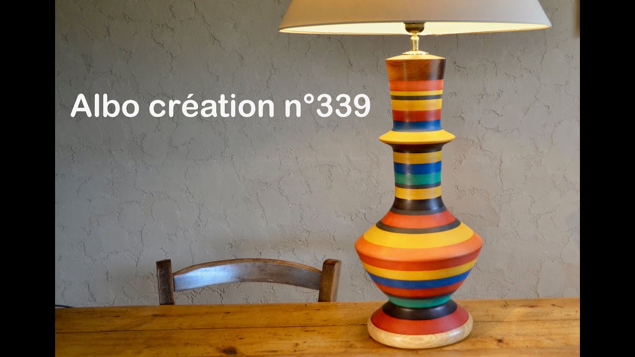 PIED DE LAMPE en valchromat, chêne et palissandre.  N° 339