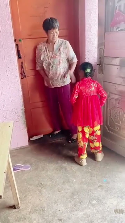 Xiao Xiao Angry with His Mother😂