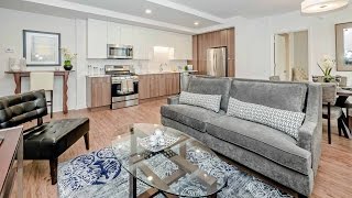 Tour an 03-tier 2-bedroom, 2-bath in a new River North boutique mid-rise