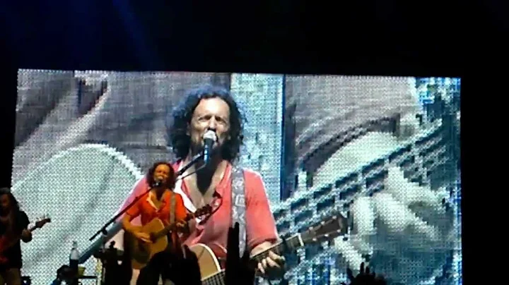 I Won't Give Up - Jason Mraz Live in Singapore 2012