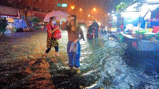 [4K] Walking in Extreme Heavy Rain and Thunder Storm in Bangkok, Thailand