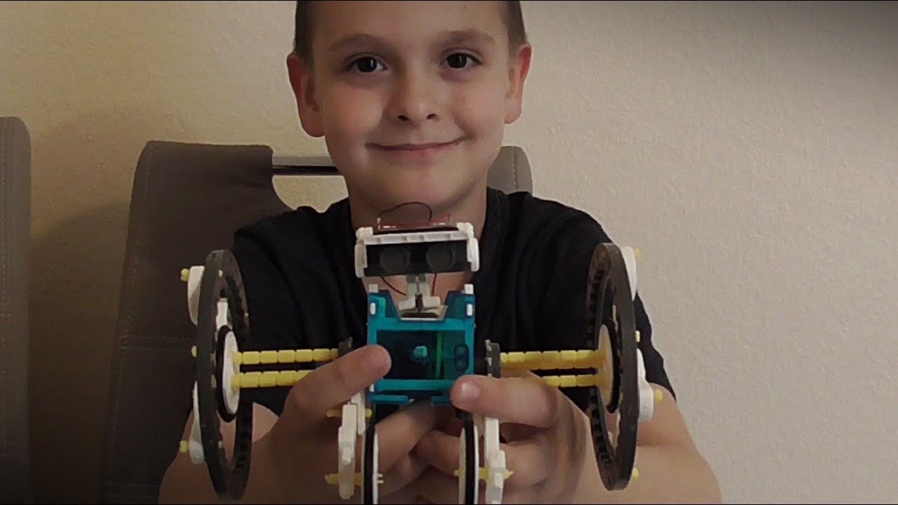 Собираем конструктор на солнечной батареи. - YouTube