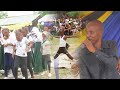 NI MAAJABU WALICHOKIFANYA WANAFUNZI HAWA MBELE YA BIHIMBA ACHANGIA MIFUKO 10 UJENZI WA UZIO NI MAAJABU WALICHOKIFANYA WANAFUNZI HAWA MBELE YA BIHIMBA ACHANGIA MIFUKO 10 UJENZI WA UZIO