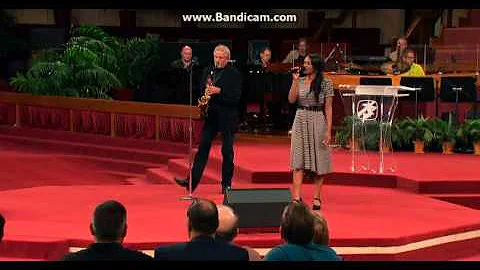 Bob Henderson & Tara Montpetit - Jesus on the Main...