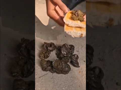 বিশ্বাস করতে পারবেন না কি খেলো! #funnyshorts #shorts #foodchallenge
