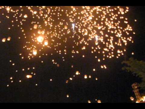 2010 Loy Krathong Celebration - Khomloy Release Ch...