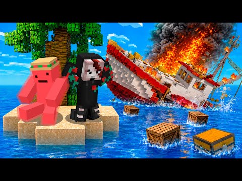 I Survived a SHIPWRECK in Minecraft