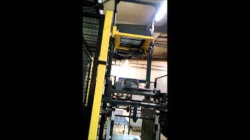 Assembly and commissioning of an automated pallet handling production line.  - 1