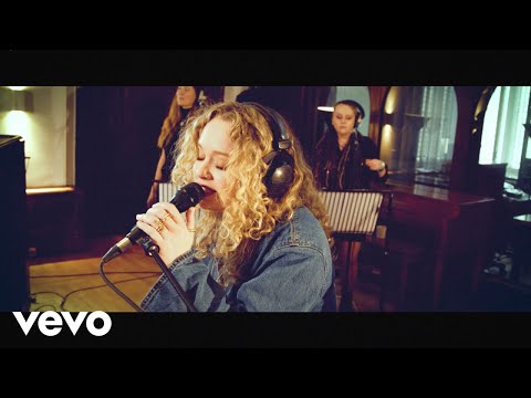 The Heavy Heavy - Wild Emotion (Church Sessions)