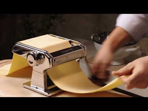 Ручная лапшерезка - тестораскатка Marcato Classic Ampia 150 mm машинка раскатки теста, нарезки лапши