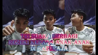 Tri Suaka berbagi Rezeki  kepada anak-anak di baturaja